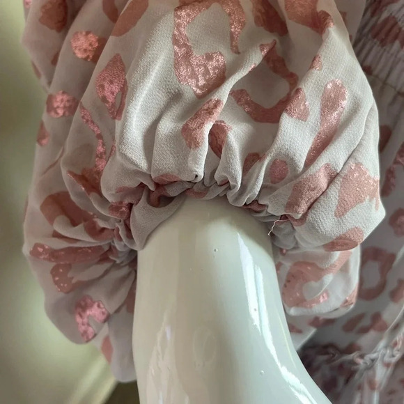 Buddy Love Zozo Dress in Rose Gold size medium - Picture 4 of 12